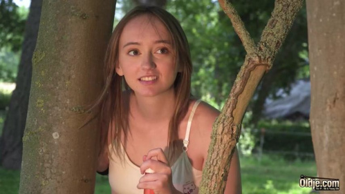 Emejota – Wet And Playful – Episode 935