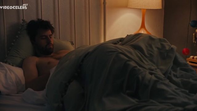 Dakota Johnson sexy – Cha Cha Real Smooth (2022)