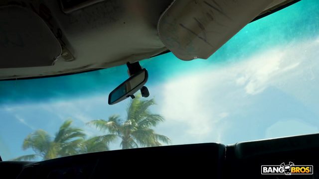 Kitty Kate – BangBus 25 10 01 Archer Ali  720p