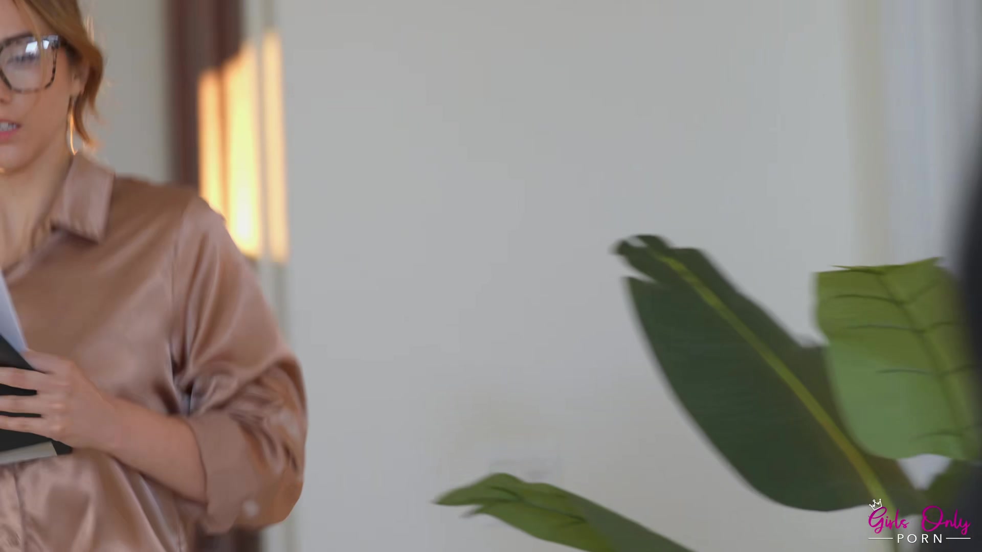 Ophelia Fae – GirlsOnlyPorn 25 10 03 Ophelia Fae And Scarlett Alexis My Good Secretary  1080p